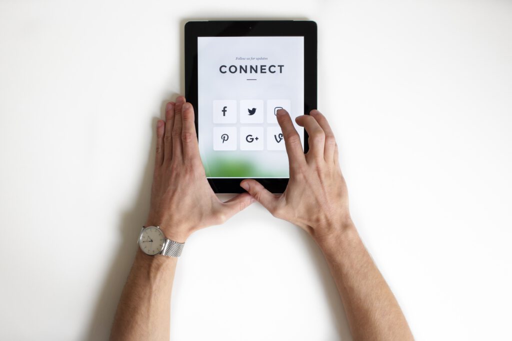 social media on ipad